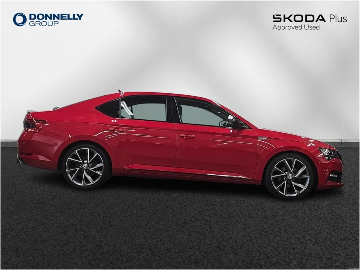 Skoda SUPERB Hatchback Sport Line Plus - Image 4