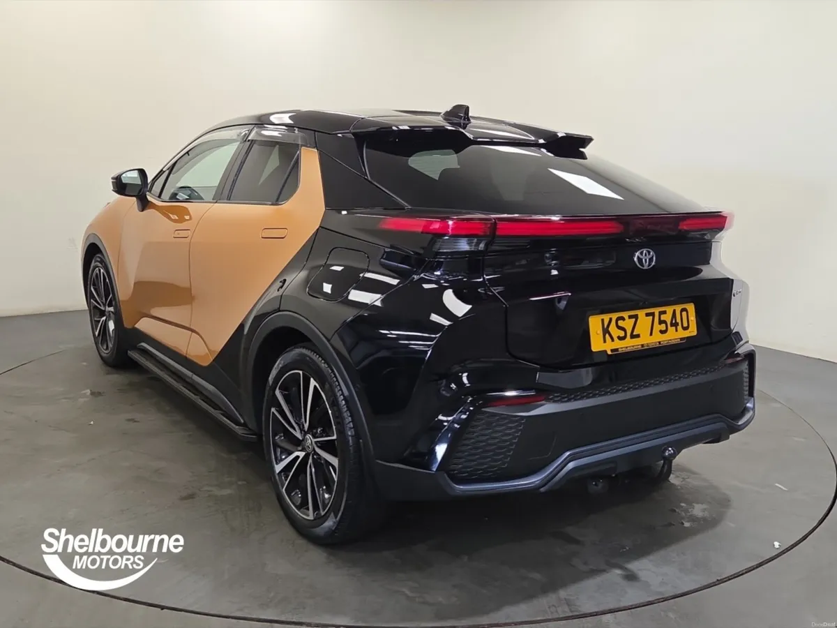 Toyota C-HR 2.0 Hybrid Premiere Edition 5dr CVT - Image 2