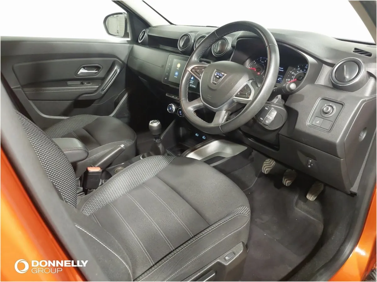 Dacia Duster 1.3 TCe 130 Prestige 5dr - Image 4