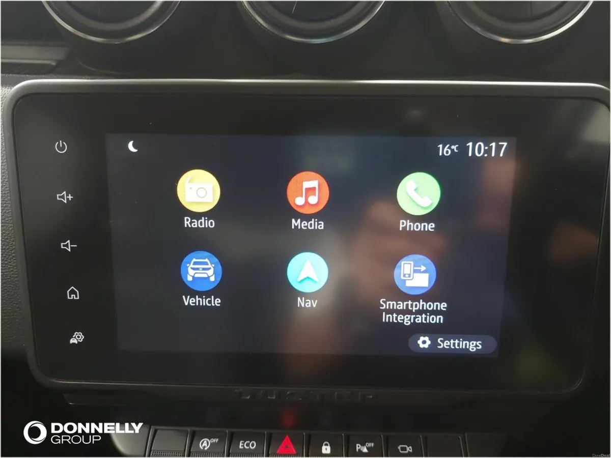 Dacia Duster 1.3 TCe 130 Prestige 5dr - Image 5