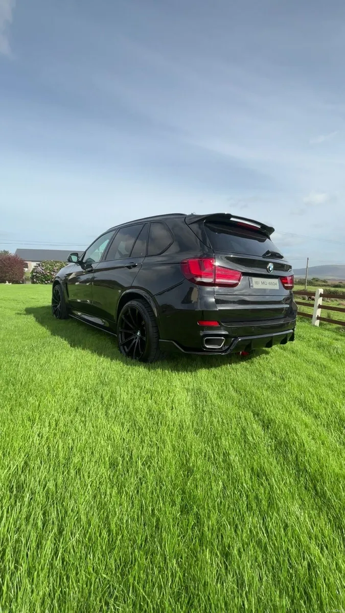 F15 BMW X5 **€31000** - Image 3