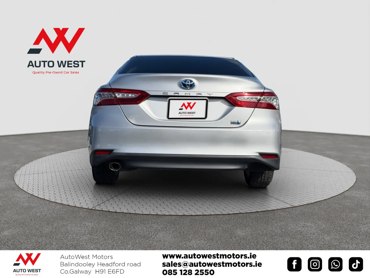 2019 Toyota Camry Self Charging Hybrid Automatic - Image 6