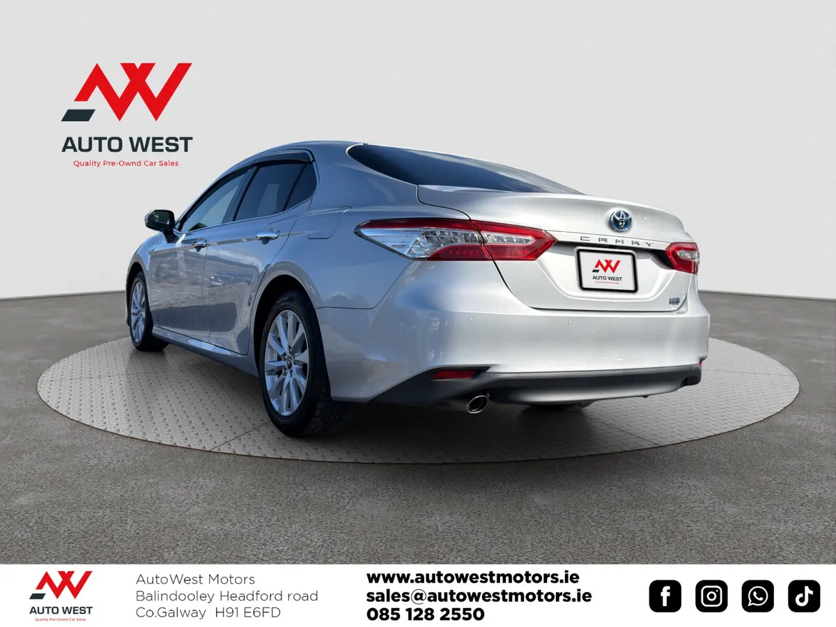 2019 Toyota Camry Self Charging Hybrid Automatic - Image 5