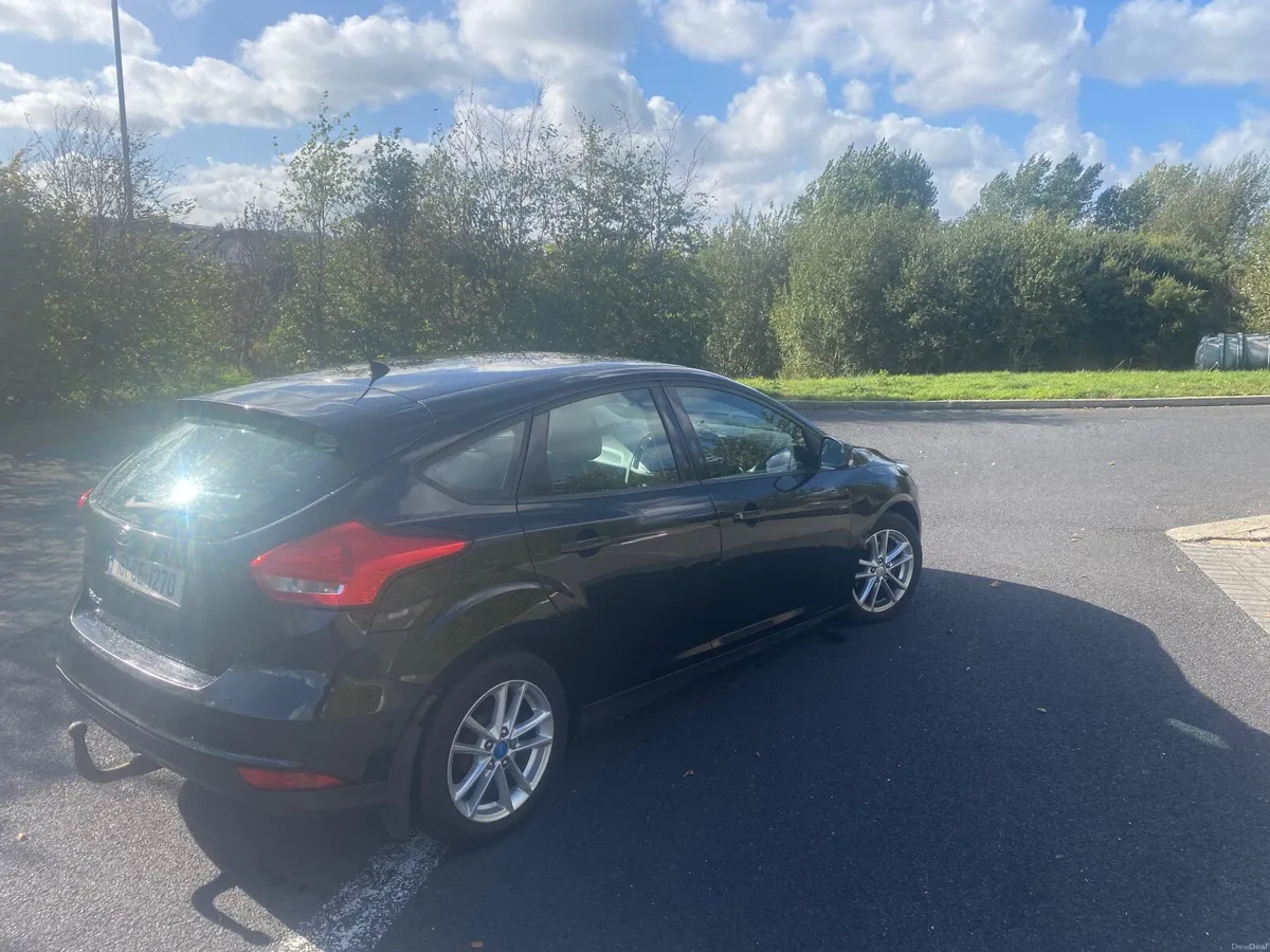 Ford Focus 2016 - Image 2