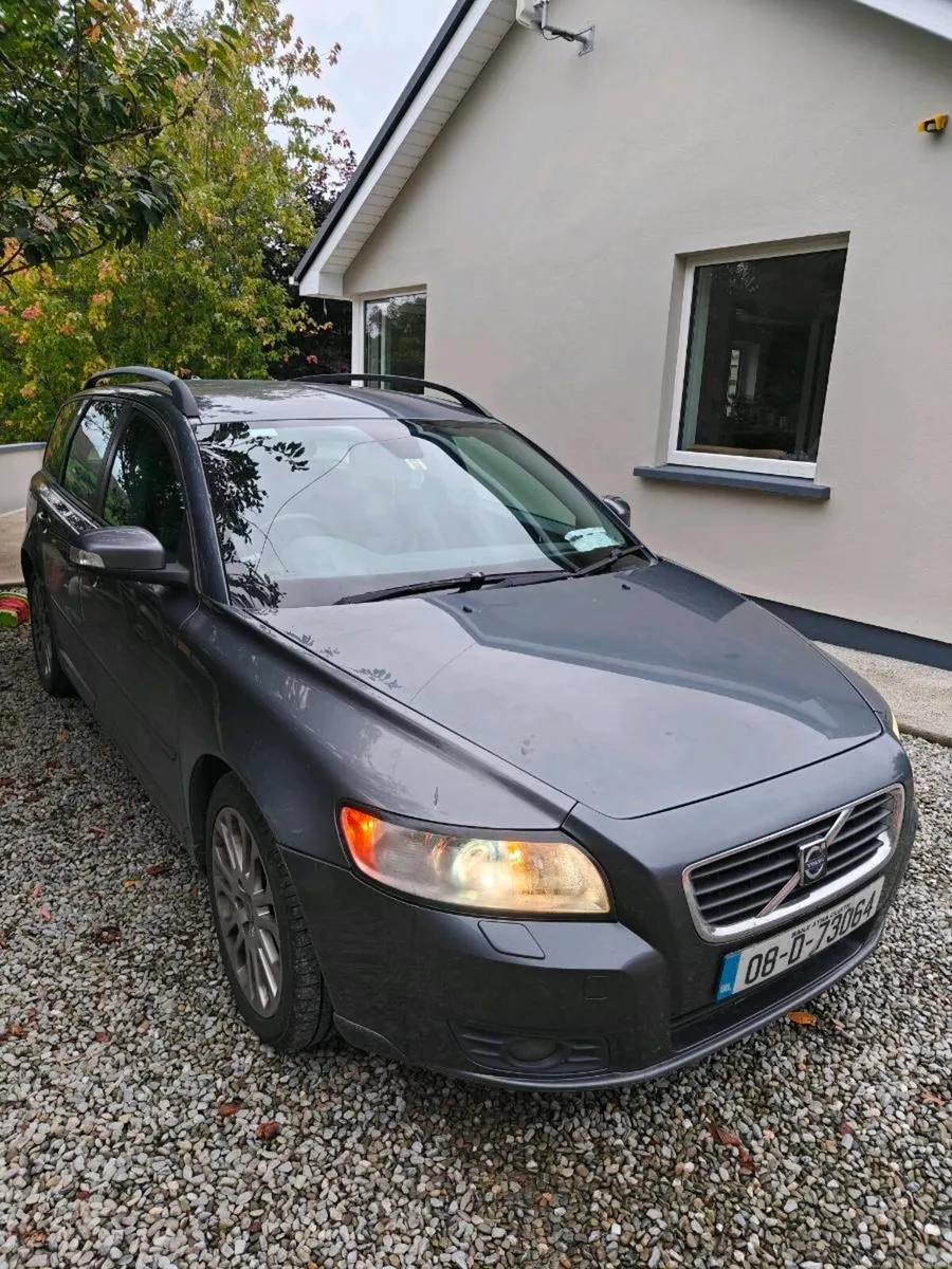 Volvo V50 2.0L 6speed - Image 2