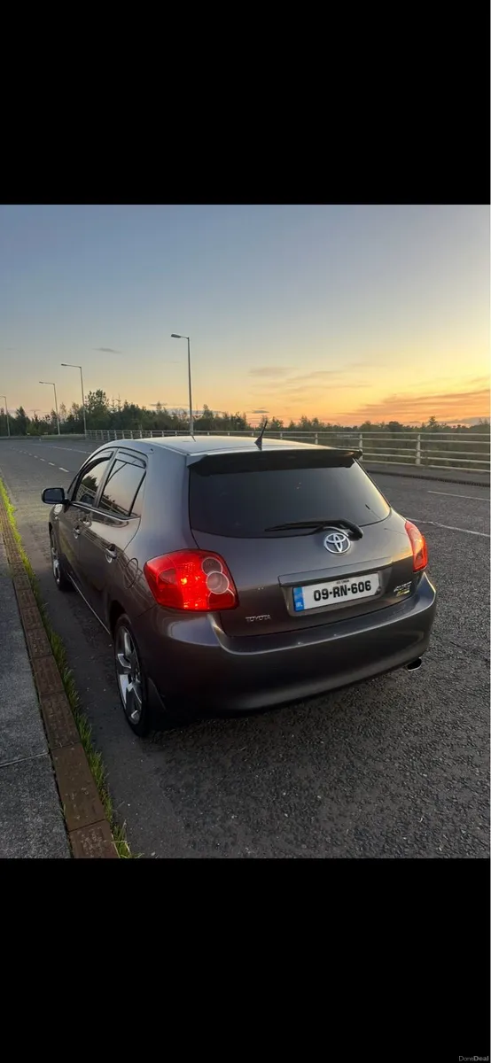 Auris 1.4D NCT AND TAX - Image 4