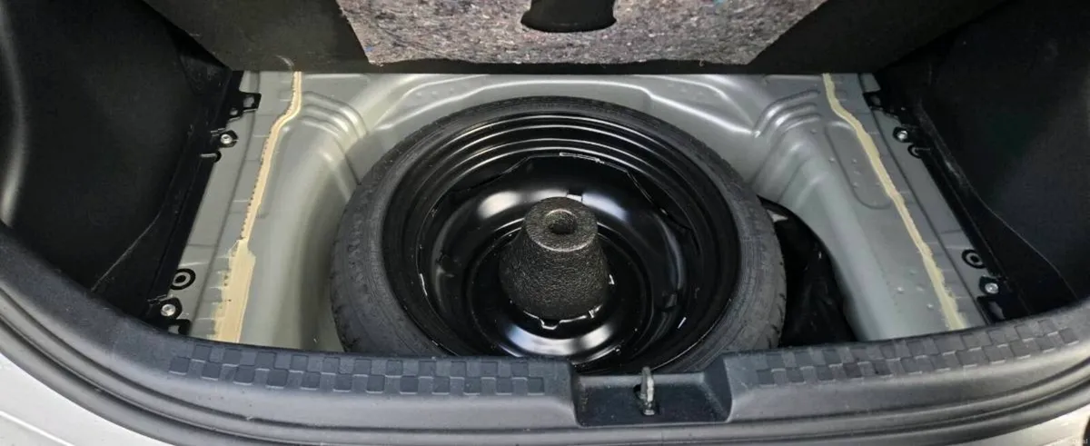 Toyota Aqua Hybrid 2019 Low mileage NCT 11/27 - Image 5