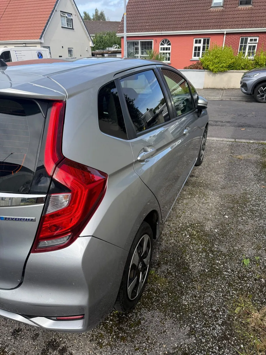 Honda Fit Hybrid - Image 6