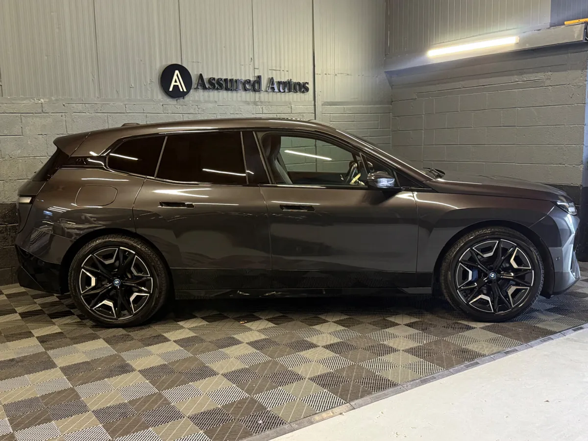 232 BMW iX40 M-Sport XDrive - Image 2