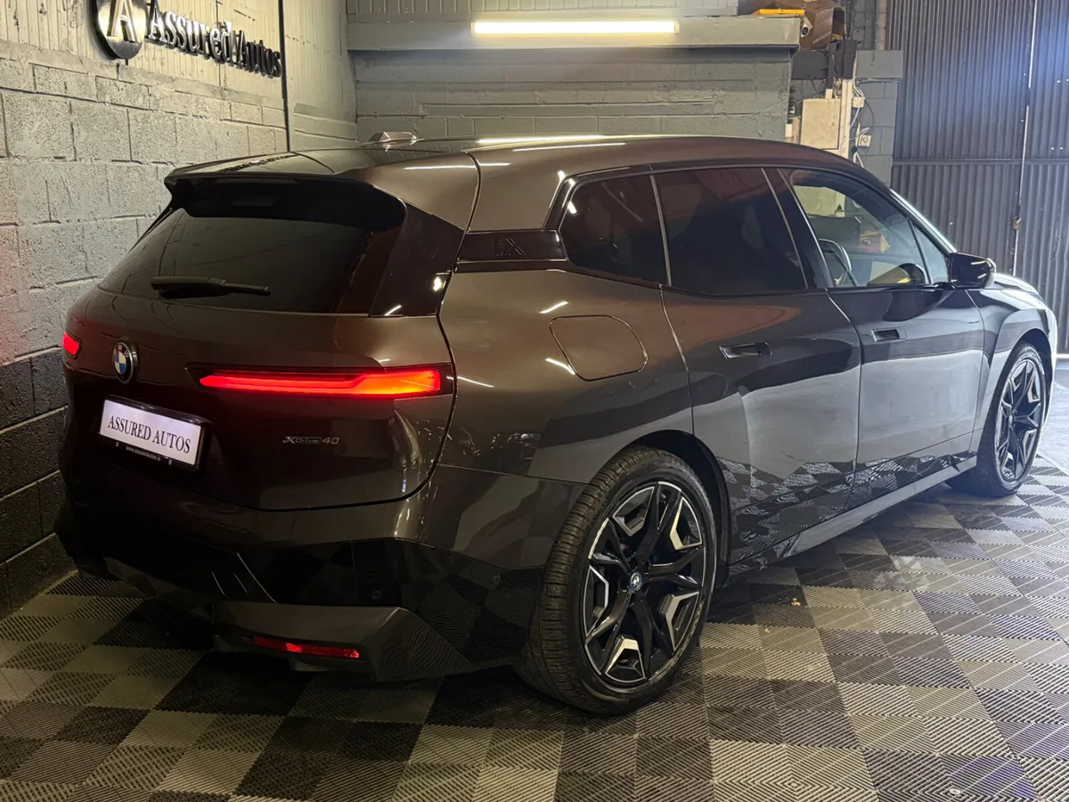 232 BMW iX40 M-Sport XDrive - Image 3