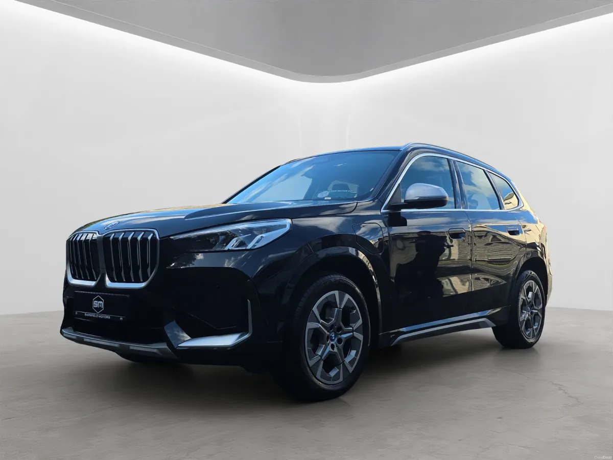2023 BMW X1 30E X-LINE. - Image 3