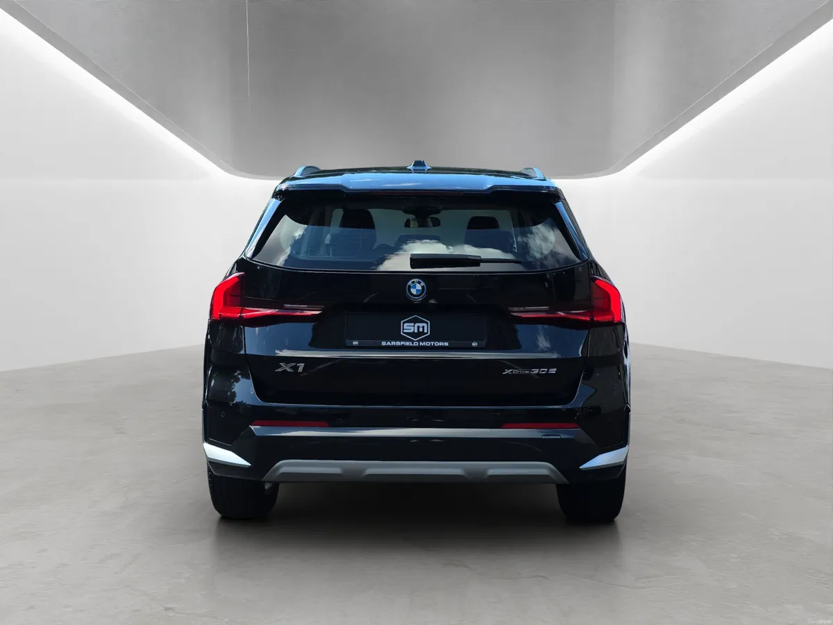 2023 BMW X1 30E X-LINE. - Image 5