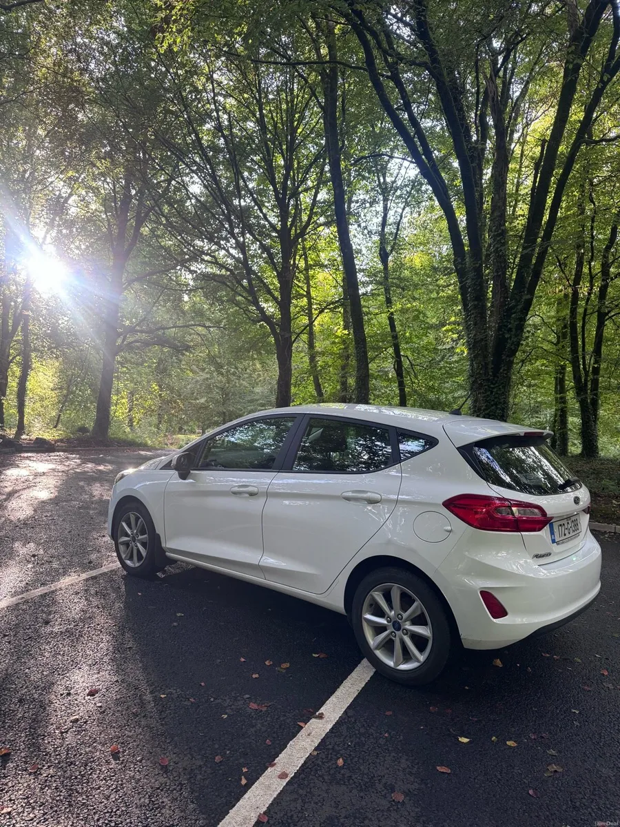 2017 Ford Fiesta - Image 4