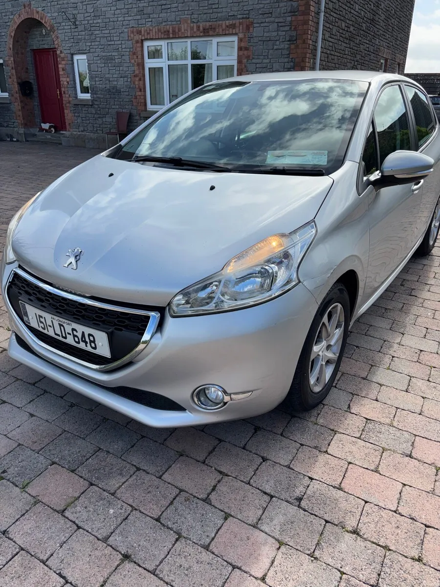Peugeot 208 - Image 3