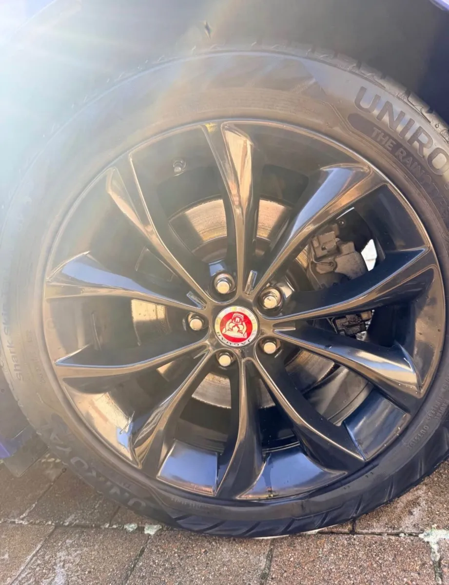 Jaguar XF 2018 - Image 6