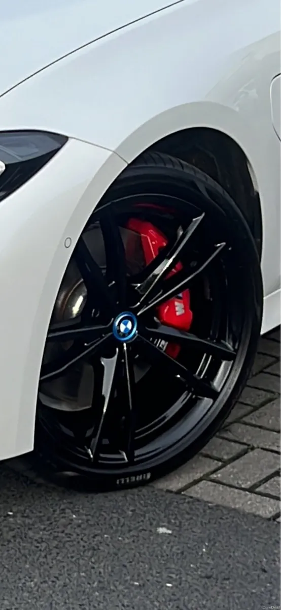 BMW 330e M sport Pro - Image 2