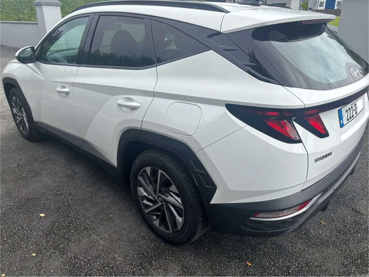 (222) Hyundai Tucson Executive 2022 - Image 4