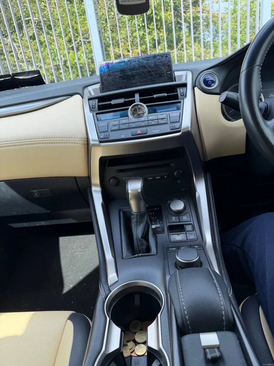 Car - Image 3