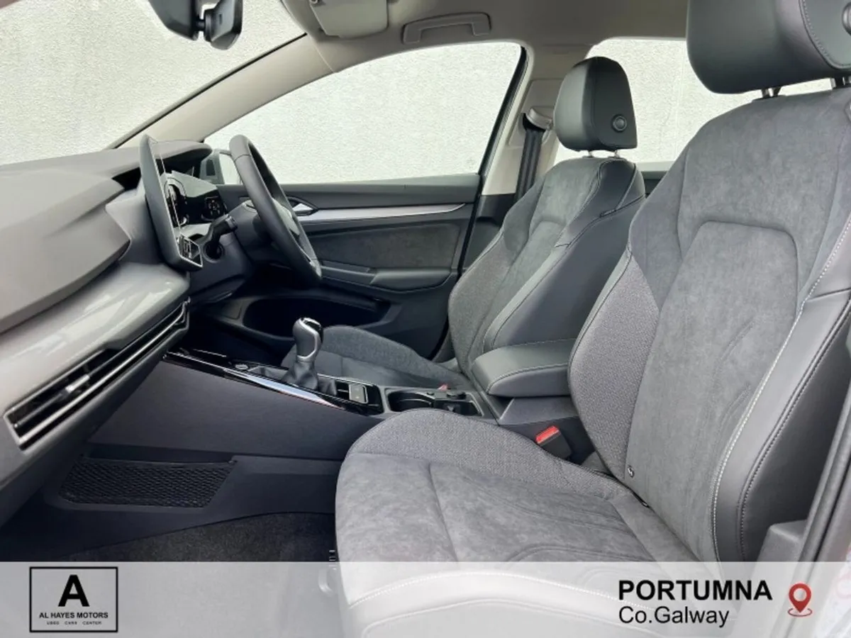 Volkswagen Golf GOLF STYLE 2.0 TDI 116HP - Image 4