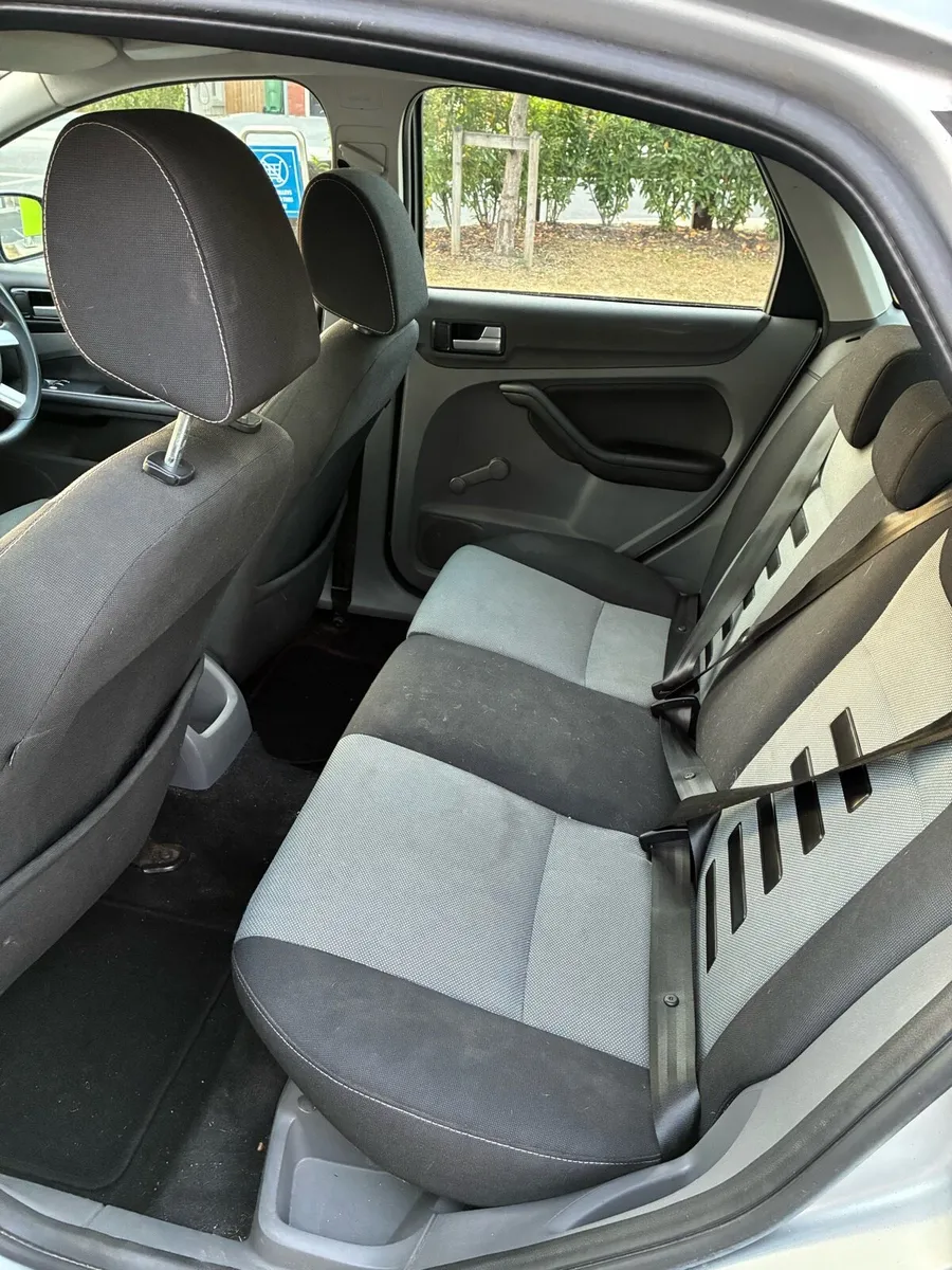 2011 Ford Focus - Image 3