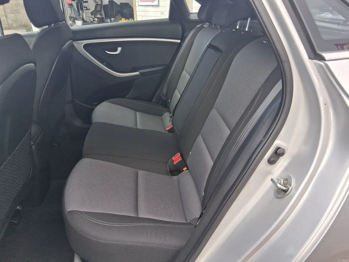 Hyundai i30 2017 - Image 5