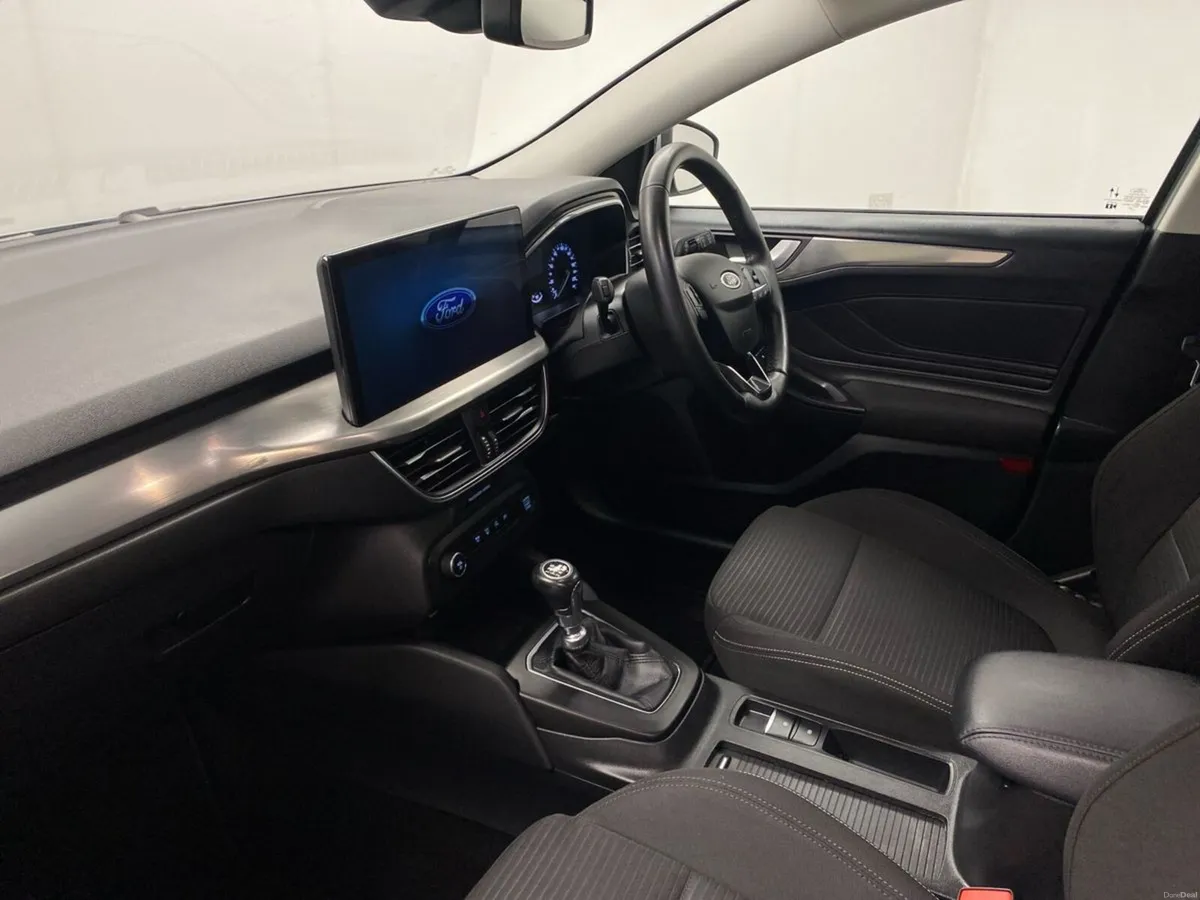 Ford Focus 1.0L EcoBoost 125PS Titanium - Image 2