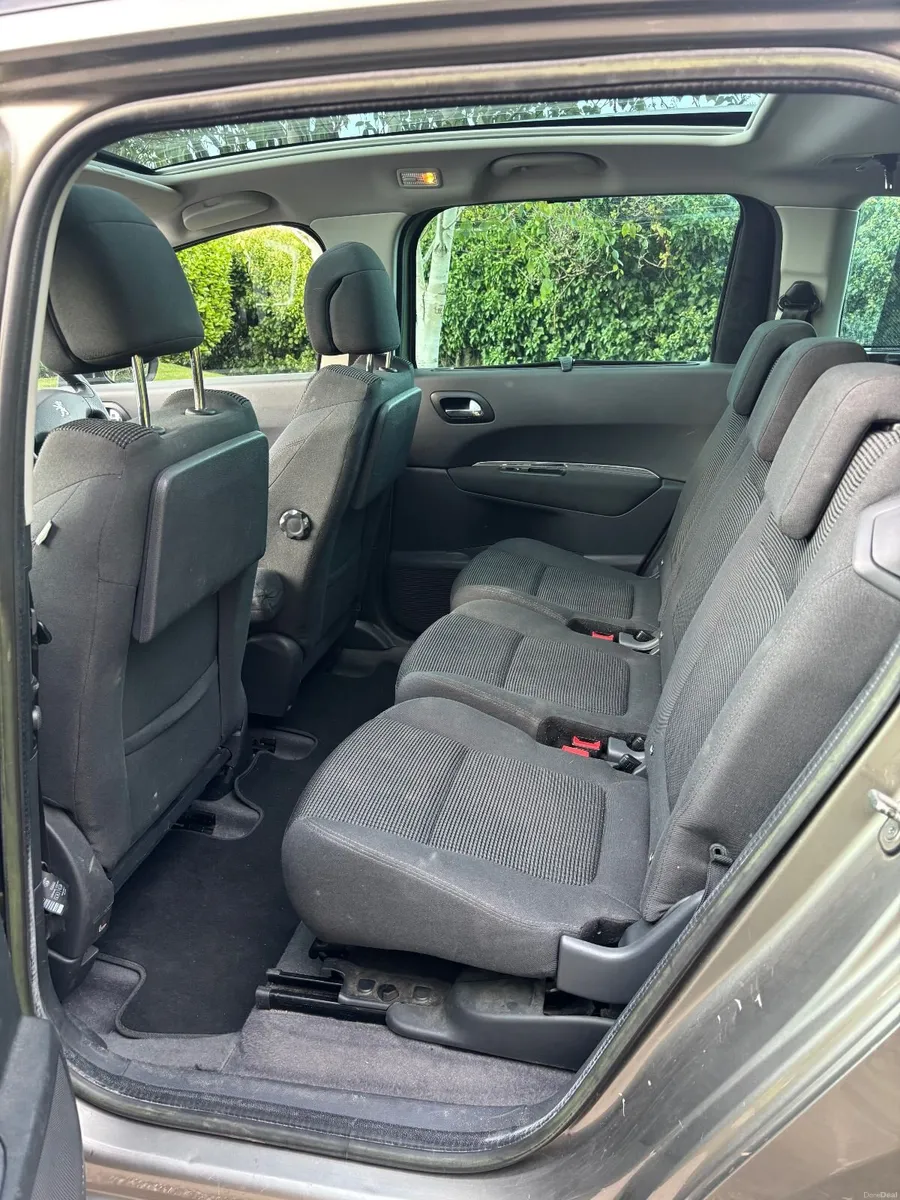 Peugeot 5008 2012 - Image 3