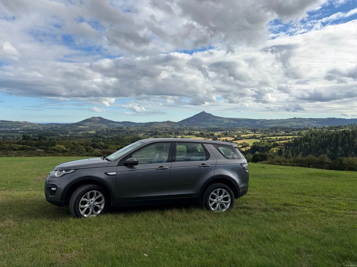 Land Rover Discovery Sport - Image 1