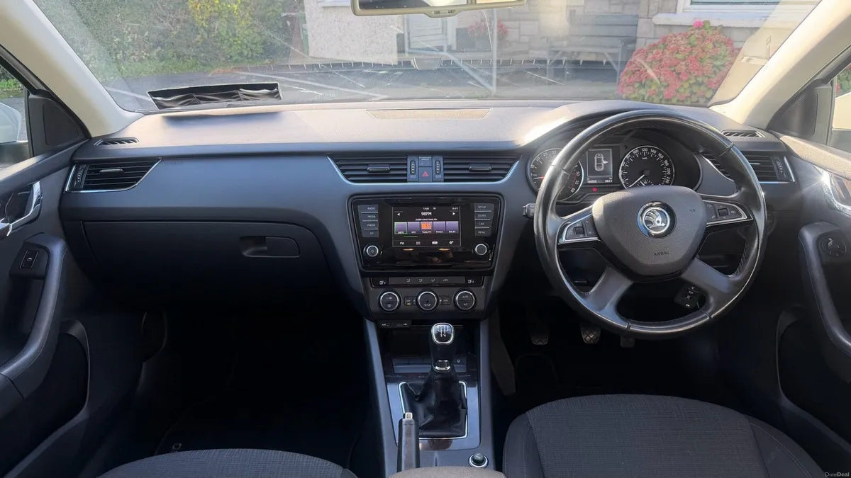 Skoda Octavia elegance 1.6TDI - Image 6