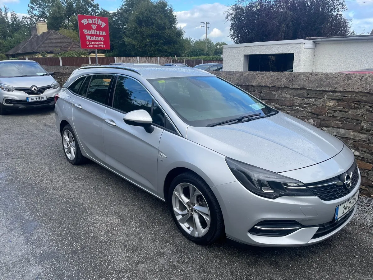 Opel Astra SRI Automatic Estate - Image 1