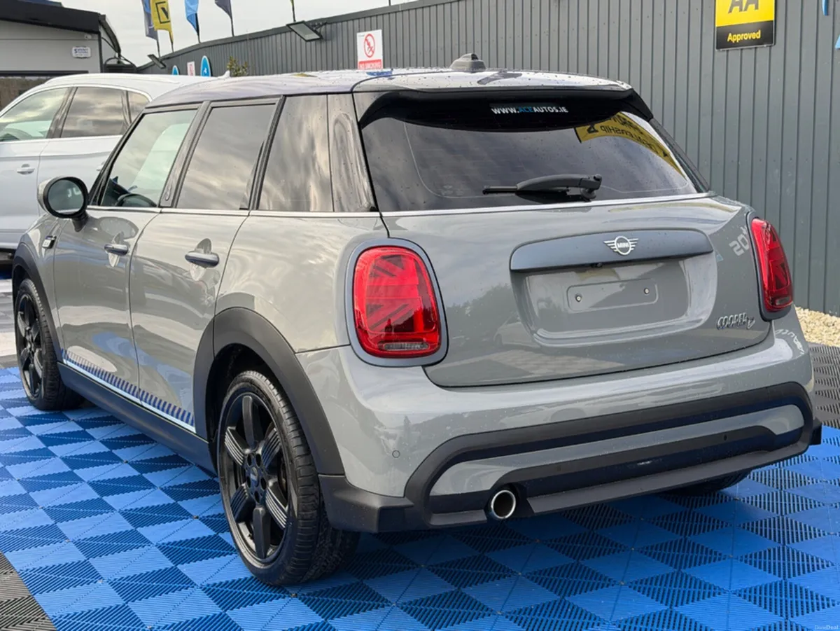 Mini Cooper D - BRICKLANE EDT - 1.5L DIESEL - AUTO - Image 6