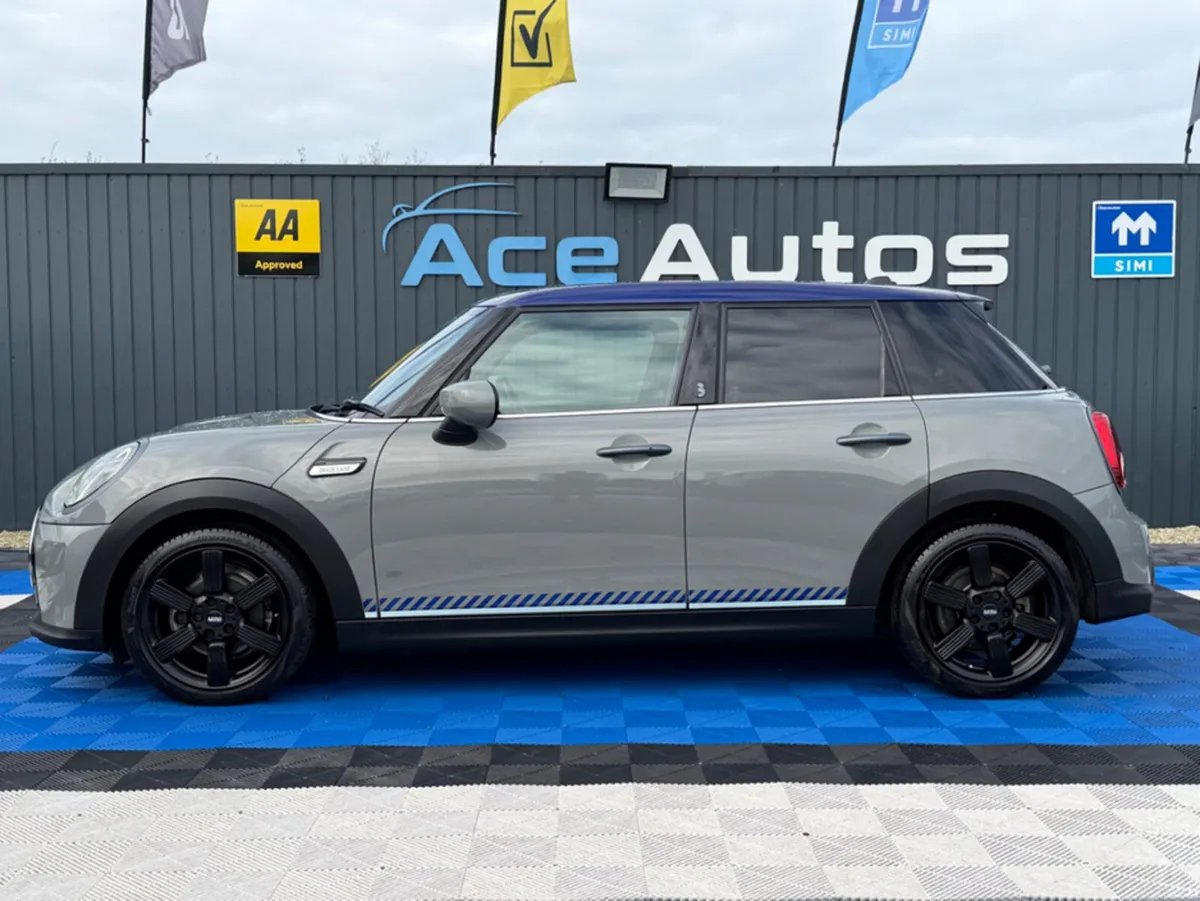 Mini Cooper D - BRICKLANE EDT - 1.5L DIESEL - AUTO - Image 4