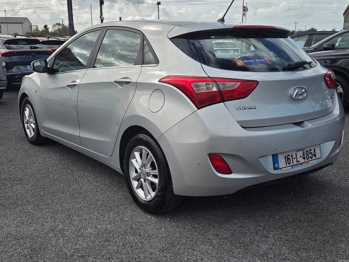 Hyundai i30 SE BLUE DRIVE 110PS 5DR - Image 6