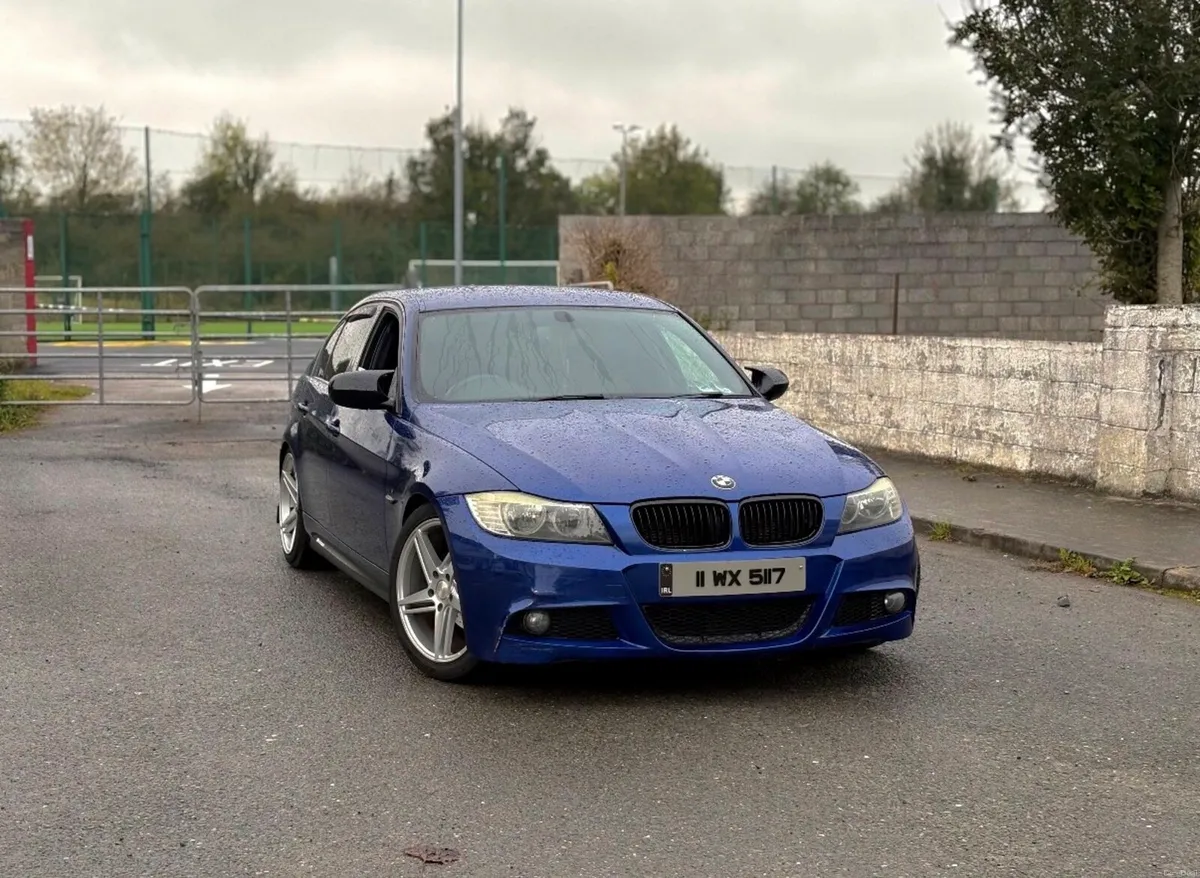 11 BMW 318D Msport Plus 2.0 Diesel - Image 2