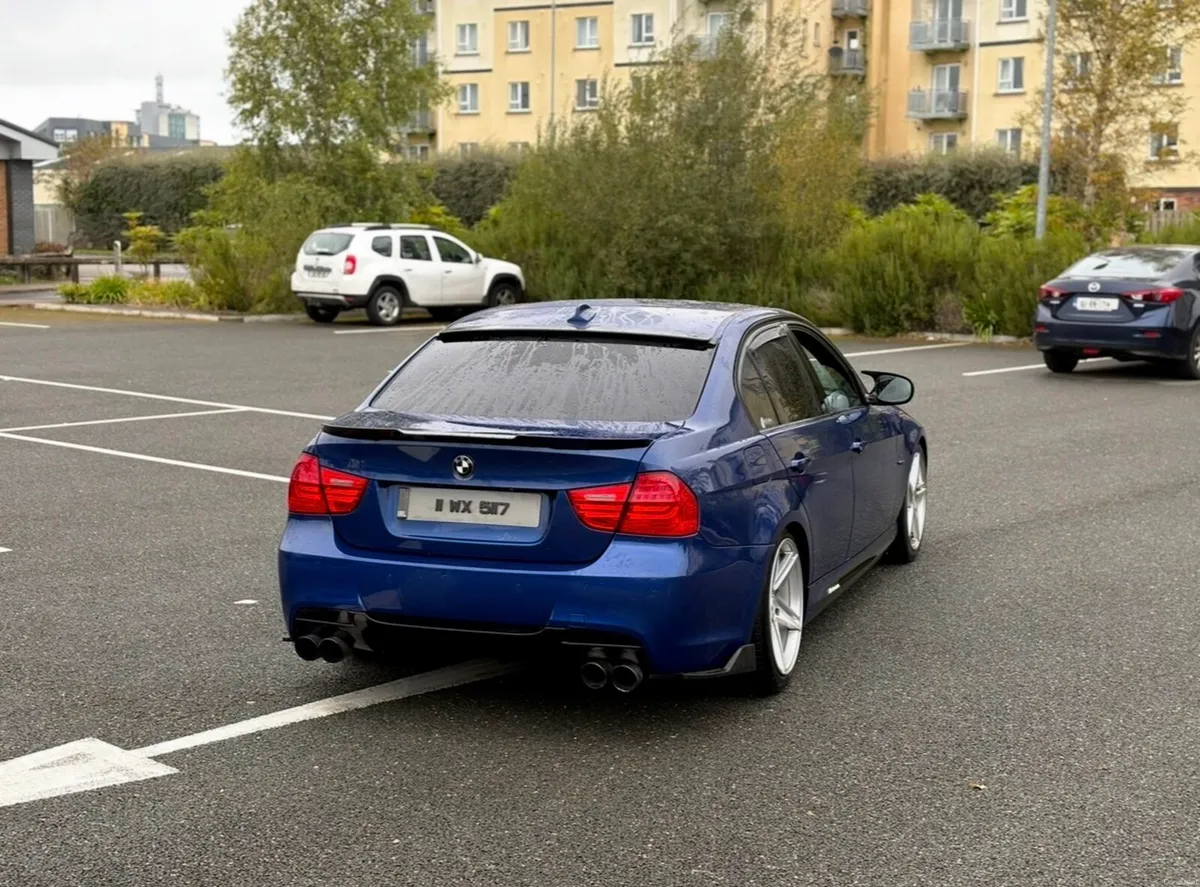 11 BMW 318D Msport Plus 2.0 Diesel - Image 3