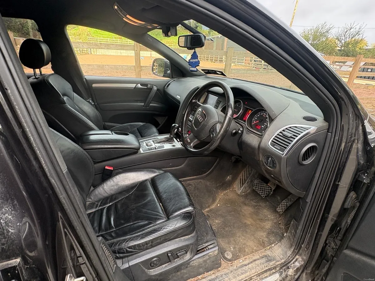 Audi Q7 - Image 4