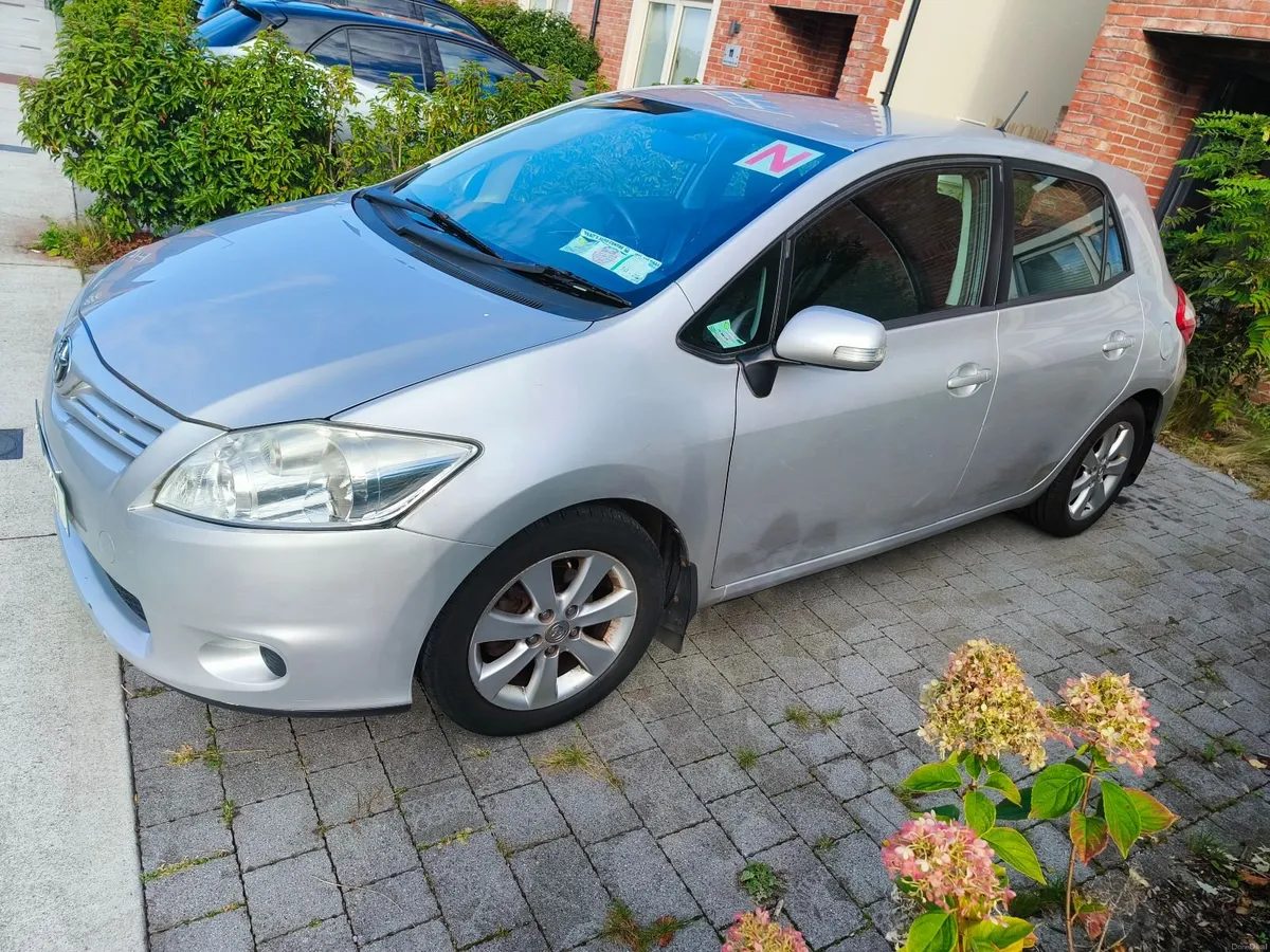 Toyota Auris 2011 - Image 6