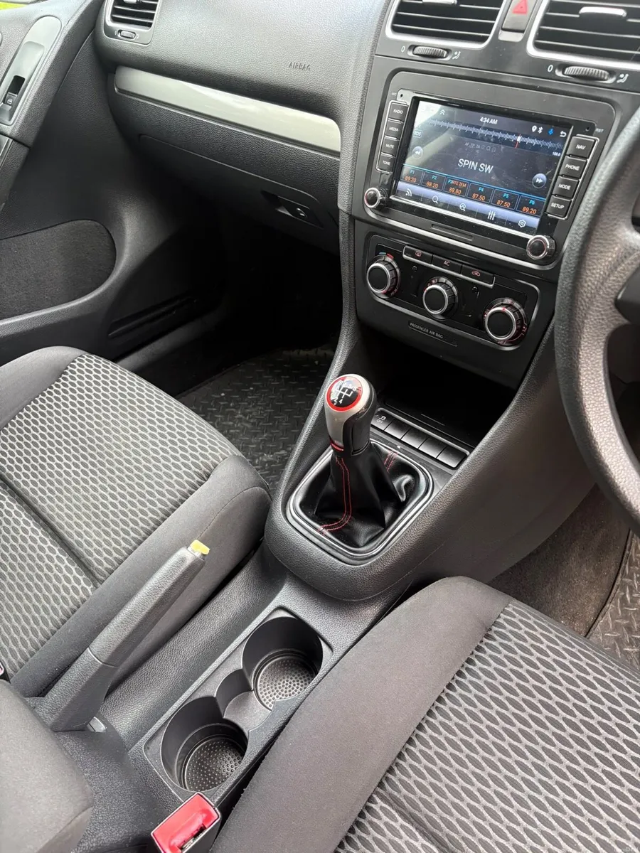 Volkswagen Golf 2010 !!new Nct 11/27!!! - Image 4