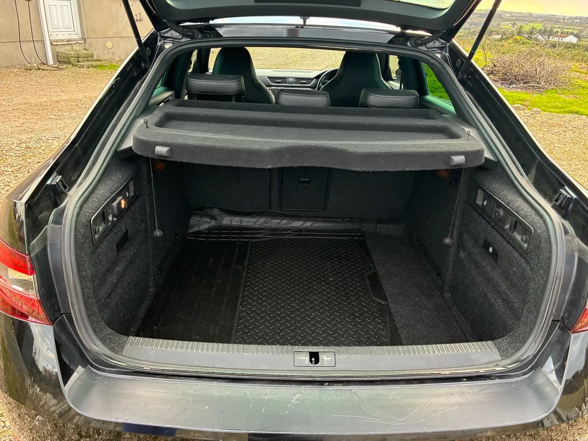 2017 Skoda Superb Sportline 2.0L 150bhp - Image 5