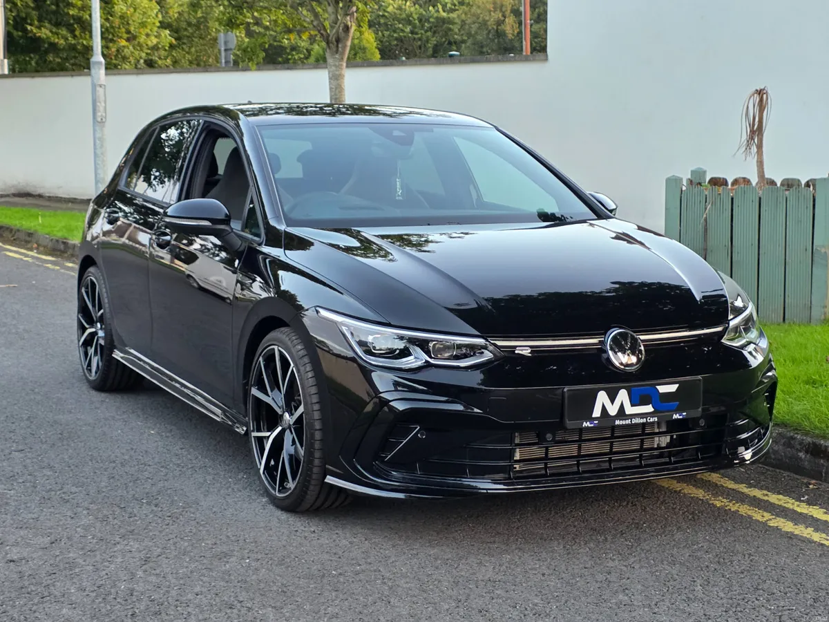 2024 Volkswagen Golf R-Line DSG 1.5 MHEV - Image 4