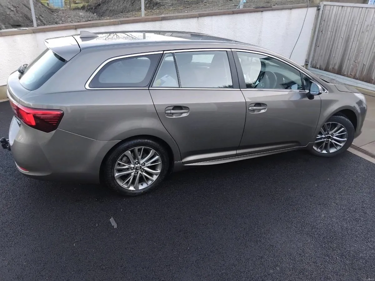 2018 Toyota Avensis estate 1.6 - Image 3