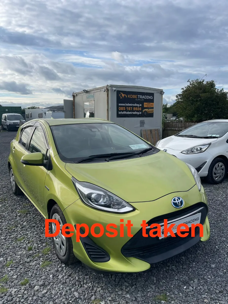 Toyota Aqua 2017 Heating seats with Cruise Control - Image 1
