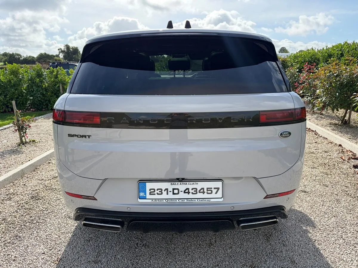 Range Rover Sport P440E N1 Commercial - Image 4
