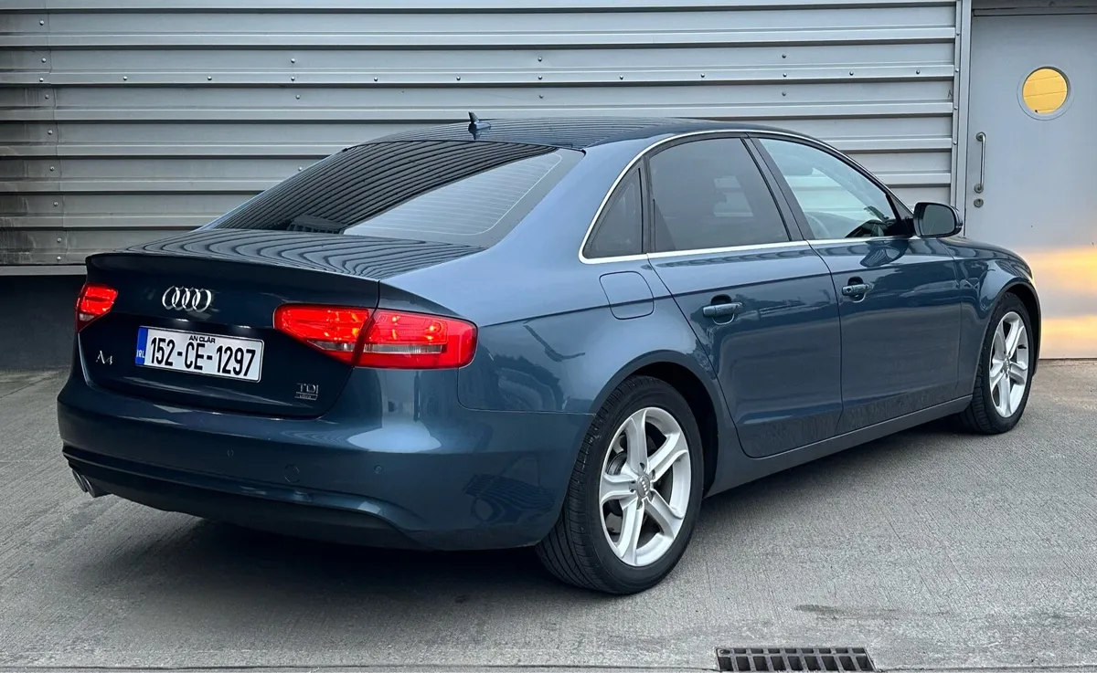 Audi A4 technik Utopia blue - Image 5