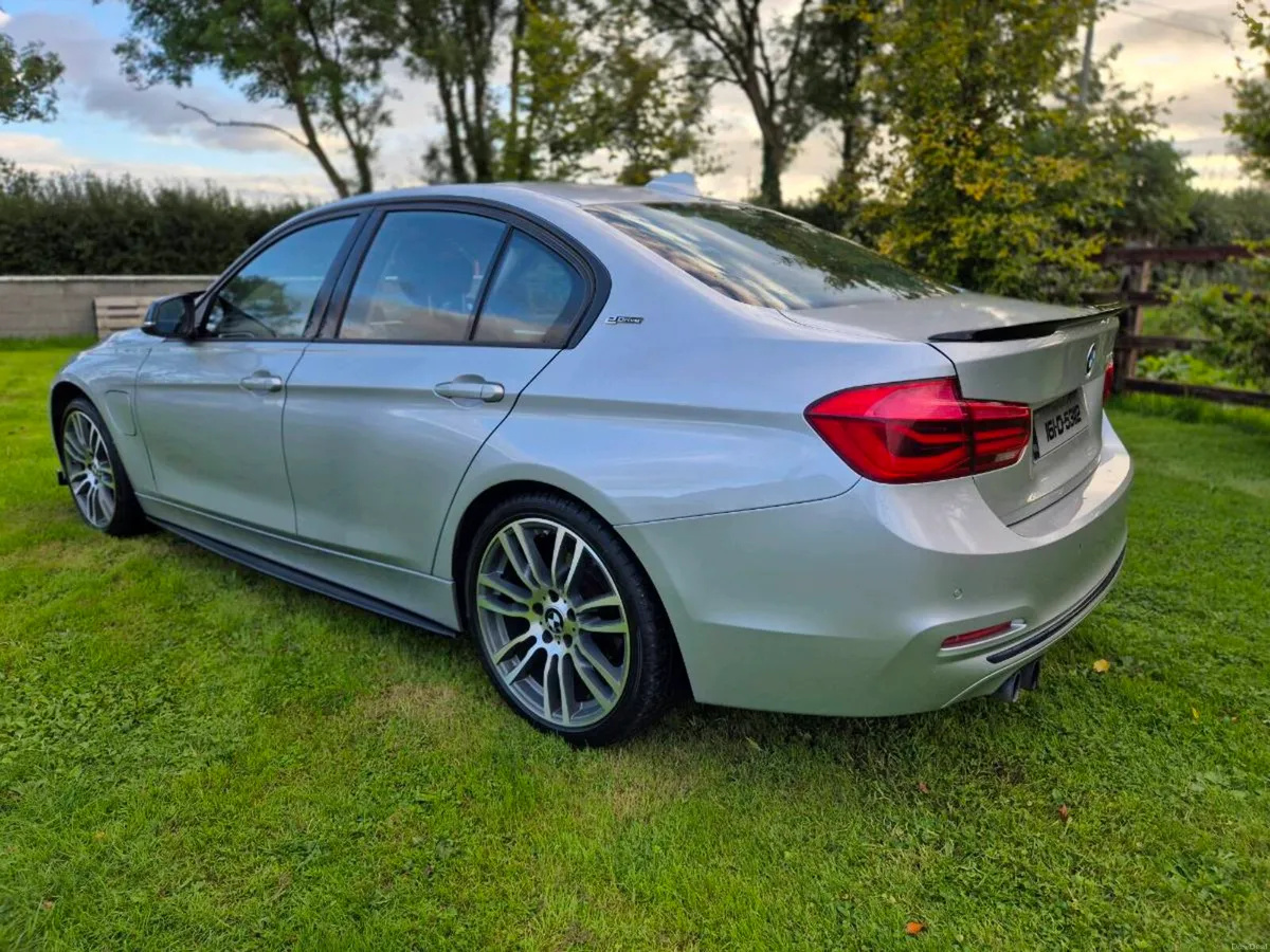 BMW 330E SPORT PETROL PLUG IN HYBRID 2016 - Image 4