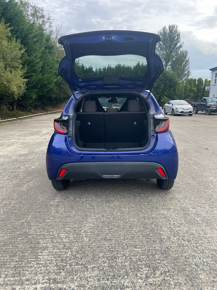 Toyota Yaris - Image 5