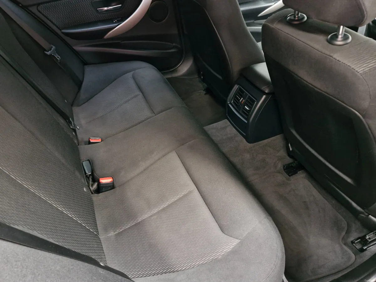 BMW 3 SERIES 2.0 D F30 SE 4DR AUTO - Image 6