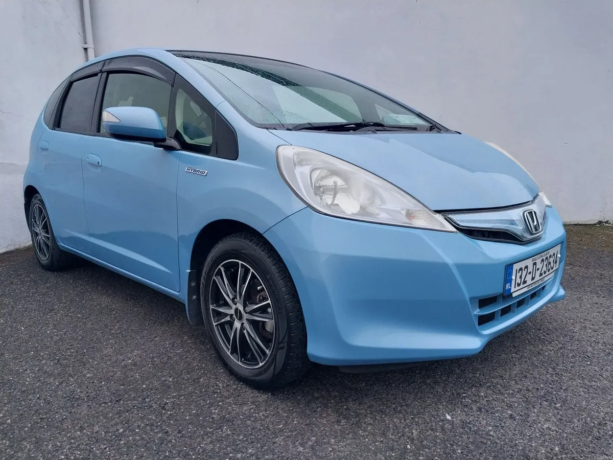 Freshly NCT'D, Hybrid, Lovely Condition. - Image 2
