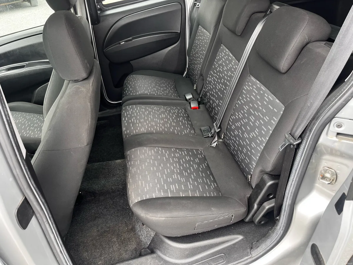 Opel Combo 2017 - Image 6
