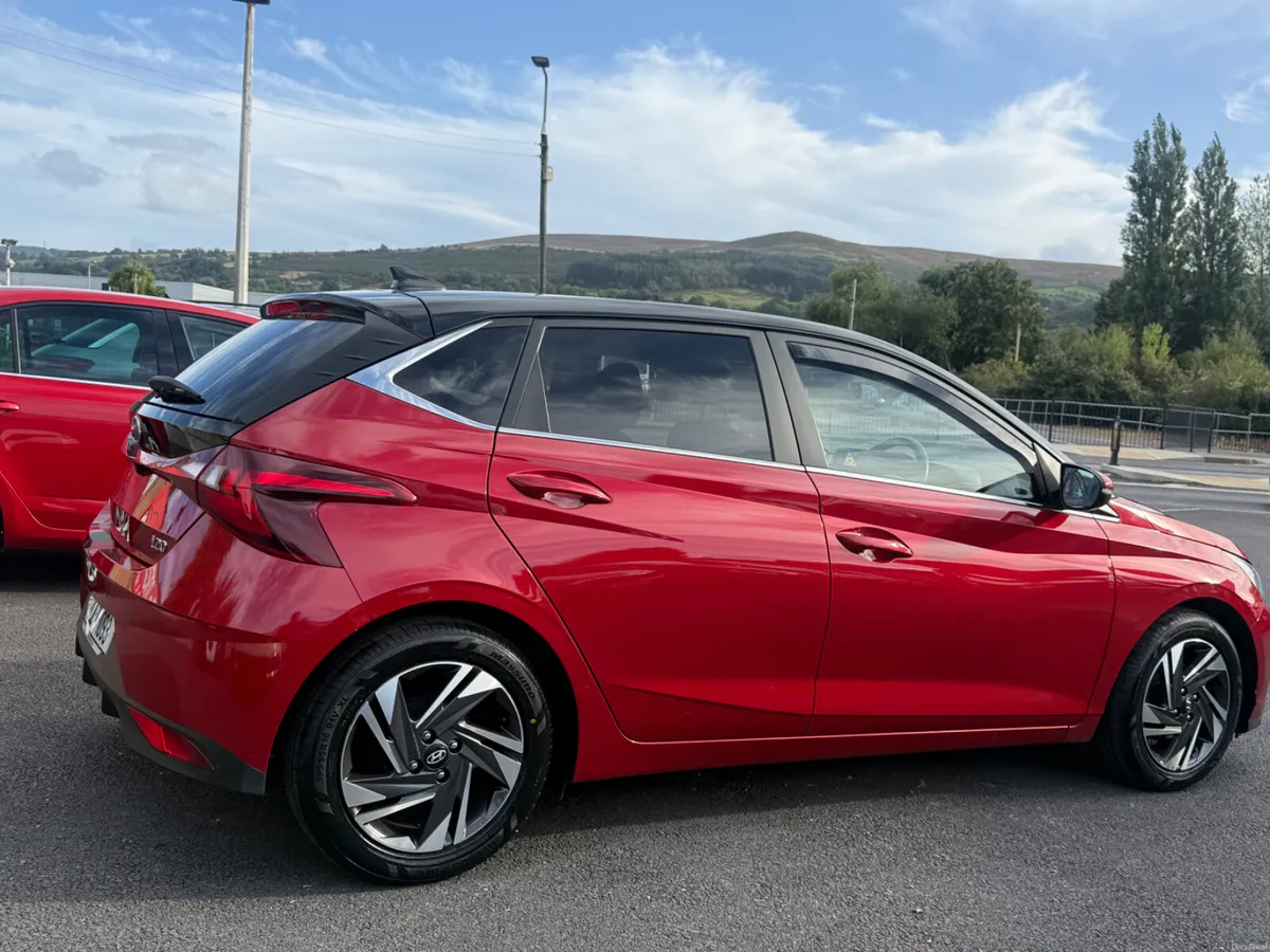 Hyundai i20  222    * 1 OWNER - Image 4